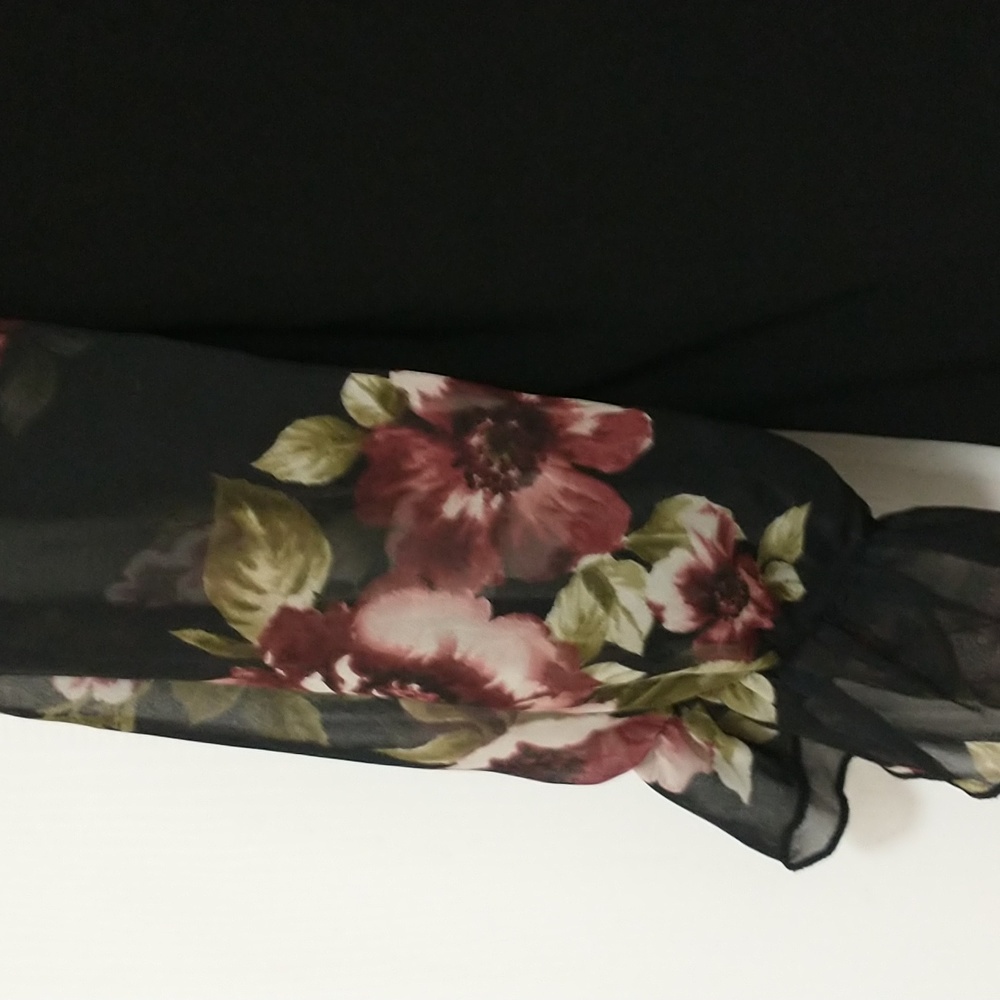 Adele & May Black Top size small - Picture 3 of 6